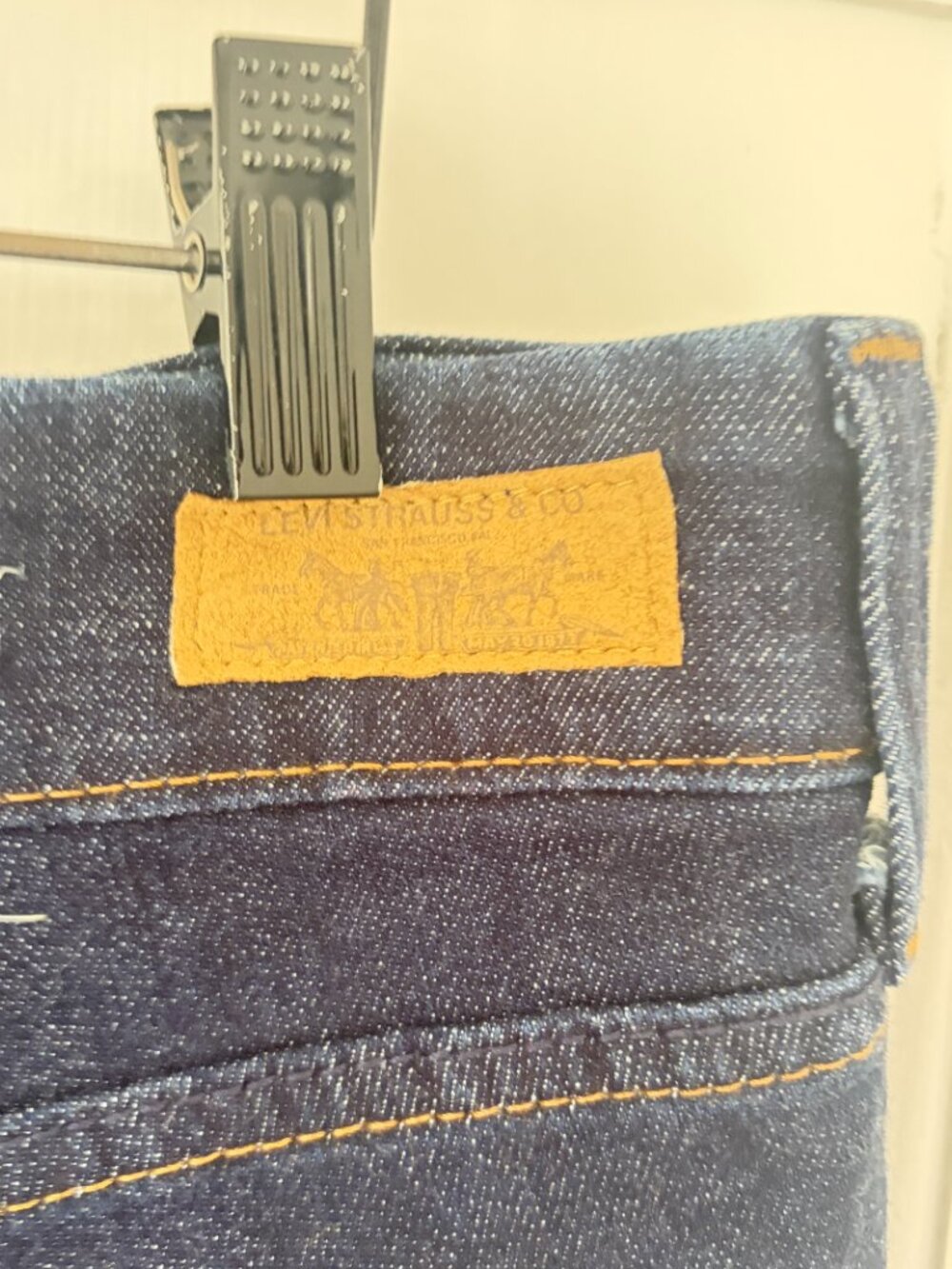 Levi's 542 Flare Jeans 18W Medium Dark Wash Stretch Denim Flap Pocket Y2K - Picture 6 of 10
